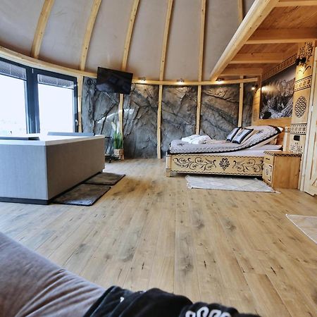 Tatry Mountain Glamp Z Jacuzzi Hotel Zakopane Ngoại thất bức ảnh