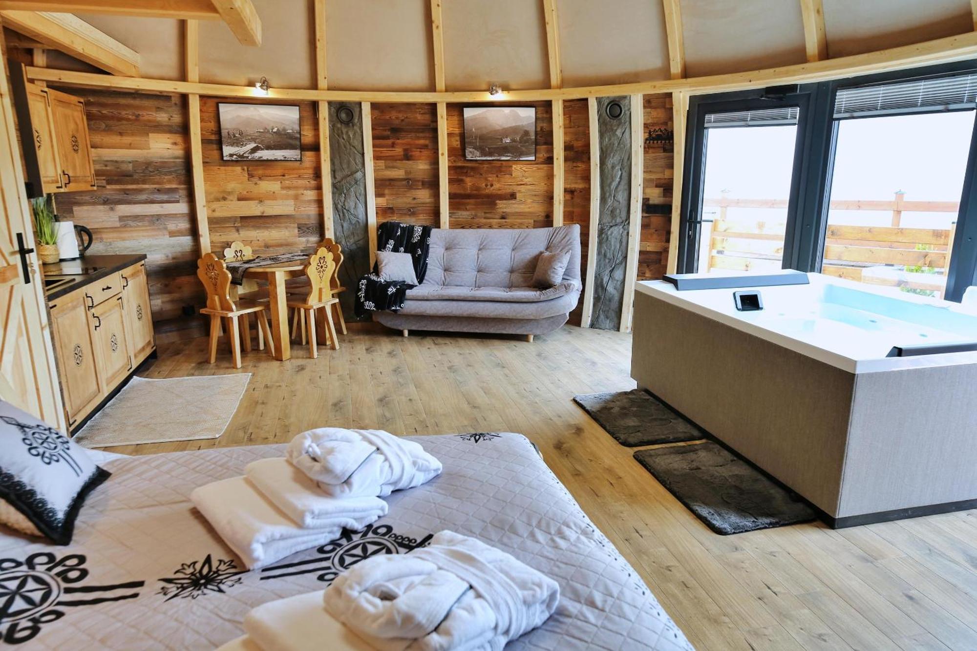 Tatry Mountain Glamp Z Jacuzzi Hotel Zakopane Ngoại thất bức ảnh