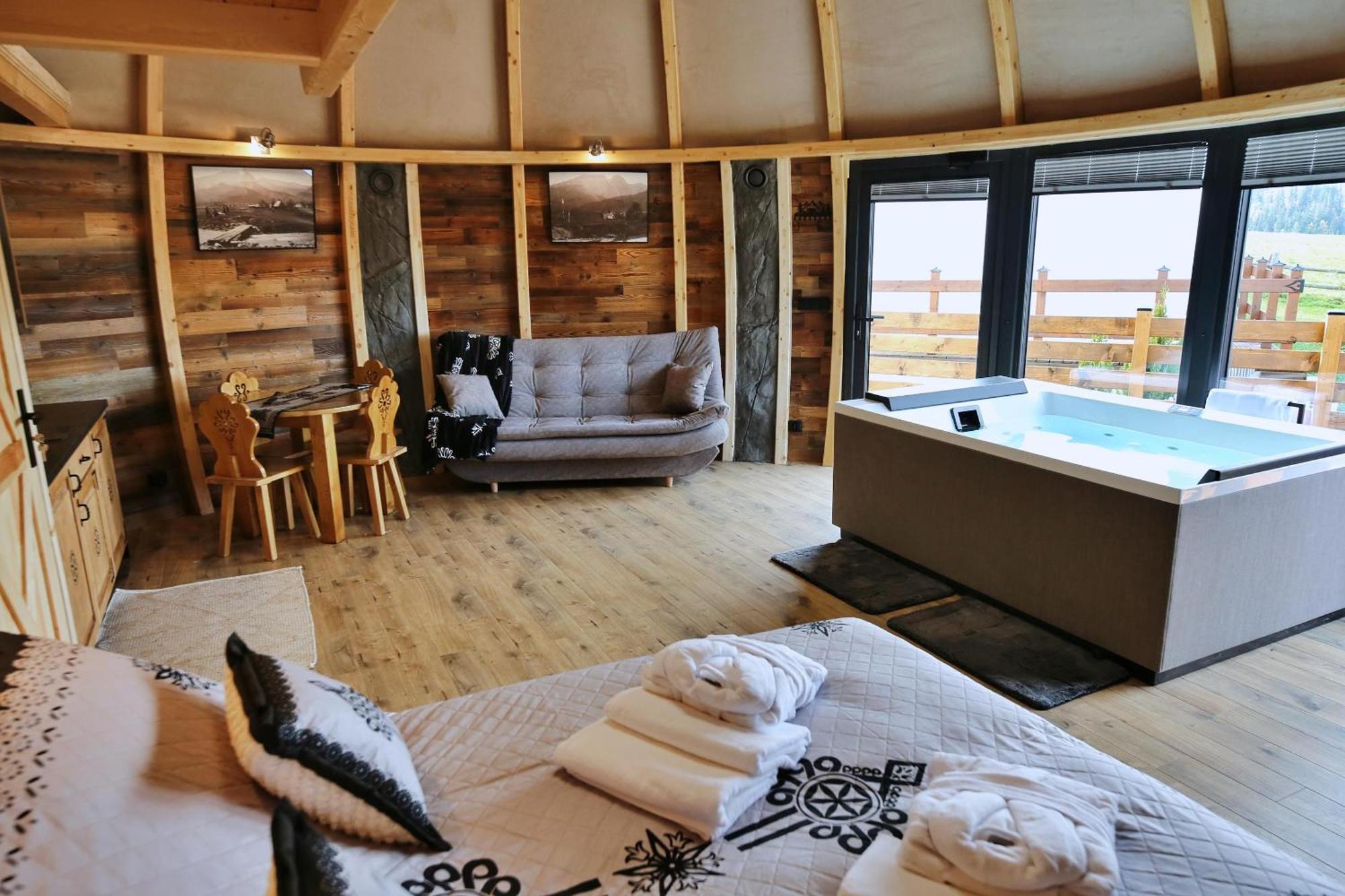Tatry Mountain Glamp Z Jacuzzi Hotel Zakopane Ngoại thất bức ảnh