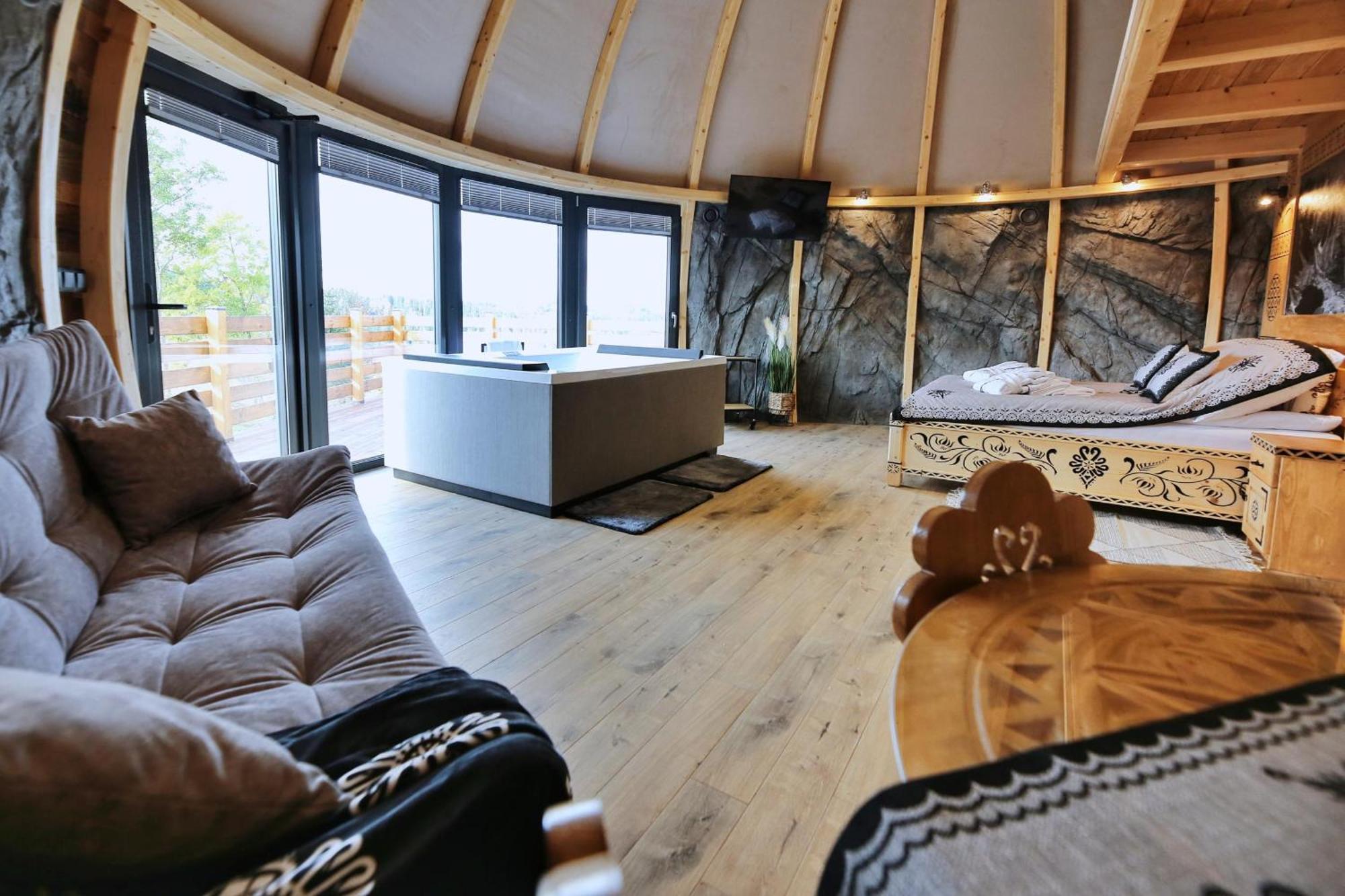 Tatry Mountain Glamp Z Jacuzzi Hotel Zakopane Ngoại thất bức ảnh