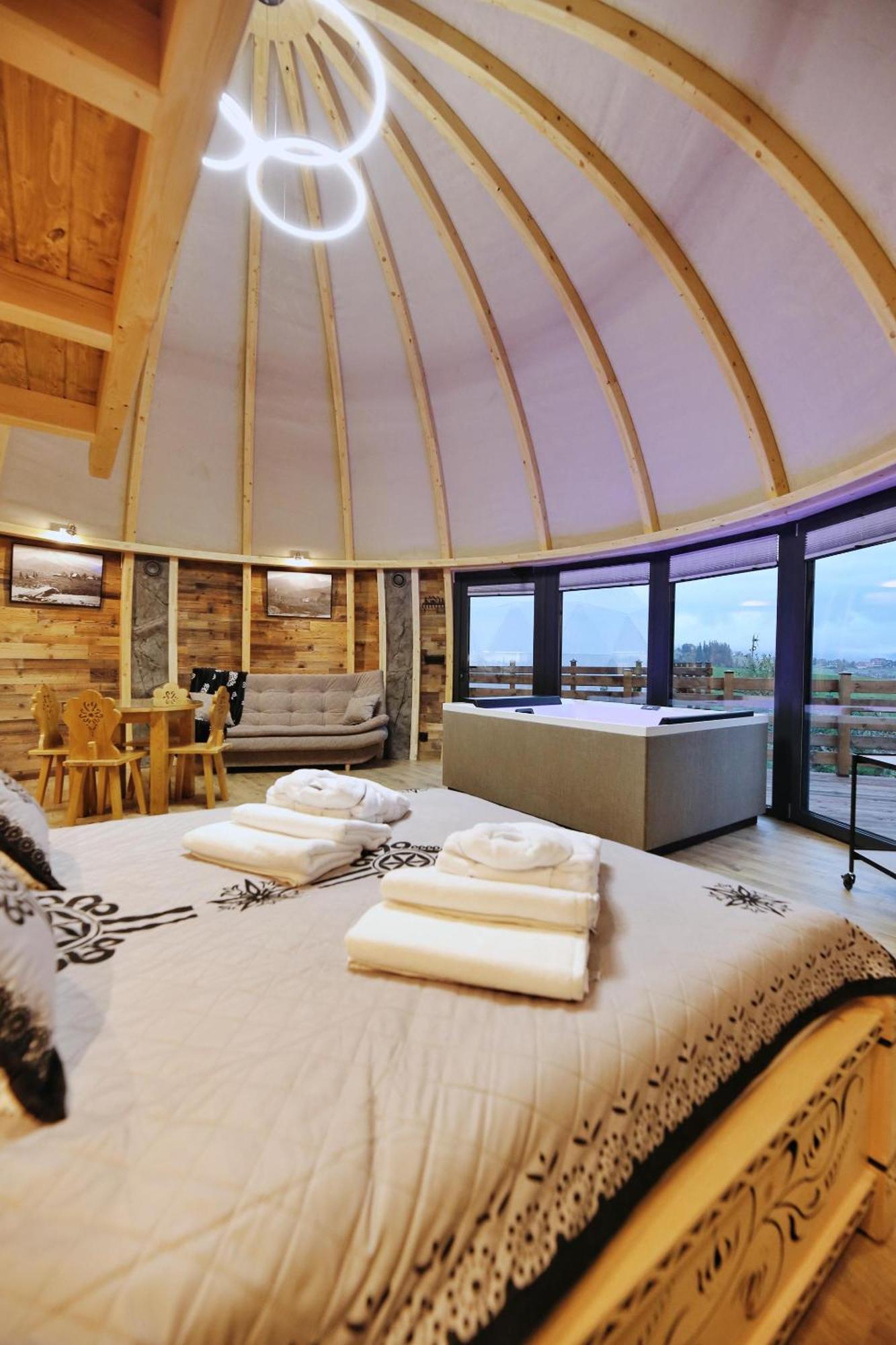 Tatry Mountain Glamp Z Jacuzzi Hotel Zakopane Ngoại thất bức ảnh