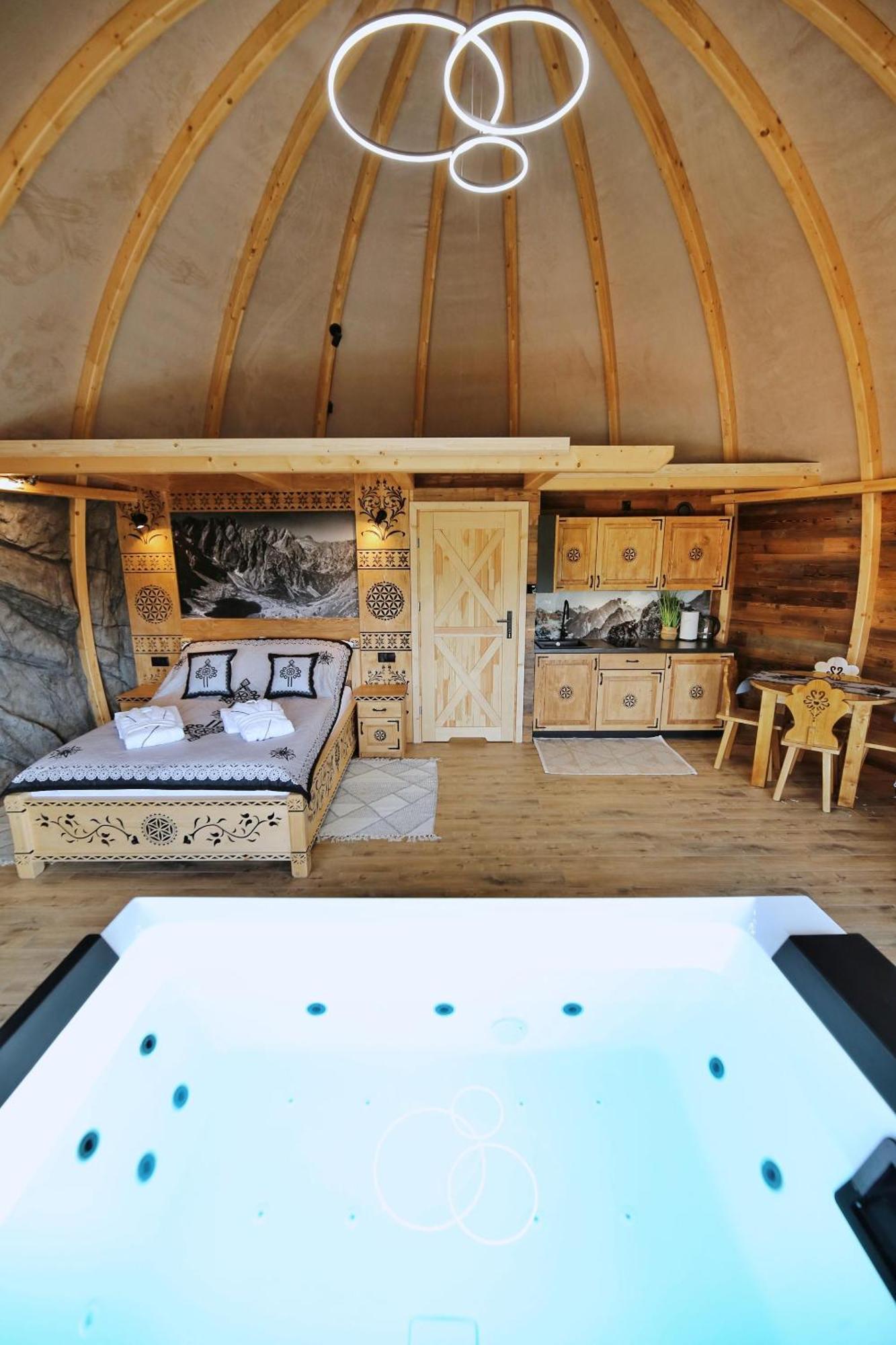 Tatry Mountain Glamp Z Jacuzzi Hotel Zakopane Ngoại thất bức ảnh